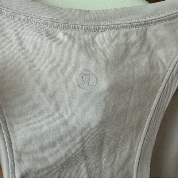Bundle LULULEMON 3 Tank Top size 8 - Picture 8 of 14